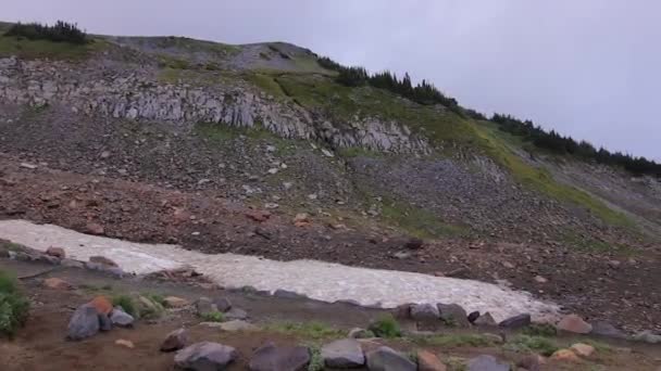 Панорама навколо гірського масиву — стокове відео