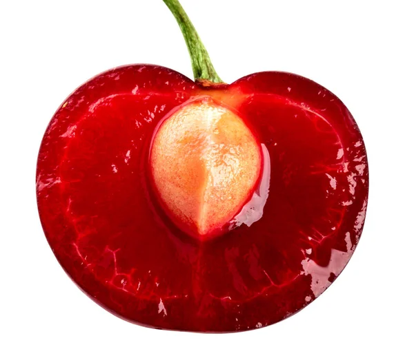 beyaz arka planda yarı izole edilmiş kirazlar 