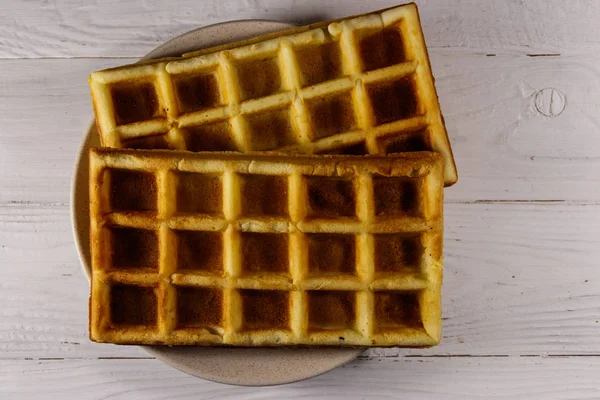 Belgische Wafels Witte Houten Tafel Bovenaanzicht — Stockfoto