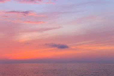Karadeniz üzerinde Güzel Gün Batımı