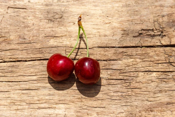 Fresh Ripe Cherries Rustic Wooden Table Top View — Stock Photo, Image