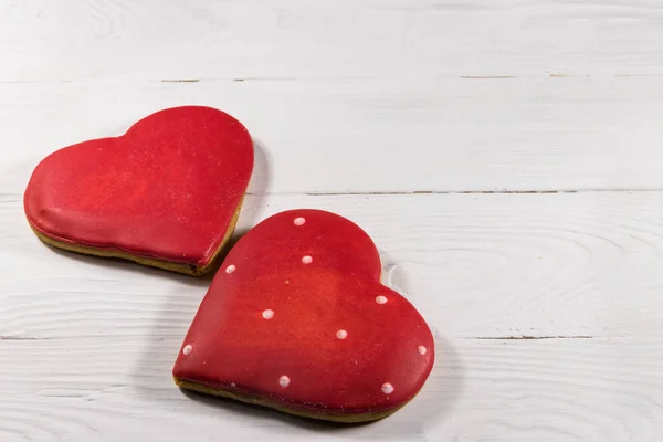 Hjärtformade Cookies För Alla Hjärtans Dag Vitt Trä Bord — Stockfoto