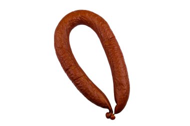 Beyaz arka planda izole edilmiş füme sosis.