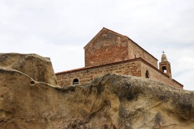 Gürcistan 'ın Gori kenti yakınlarındaki Uplistsikhe mağara kentinde Uplistsulis Eklesia (Prince' s Church)