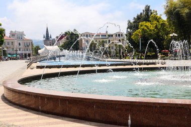 Batum Bulvarı'ndaki güzel çeşme, şehir merkezindeki ünlü turistik mekan