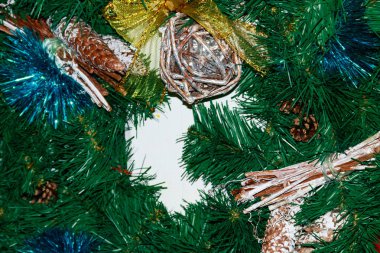 Noel ve Yeni Yıl tatilleri için güzel süslemeler