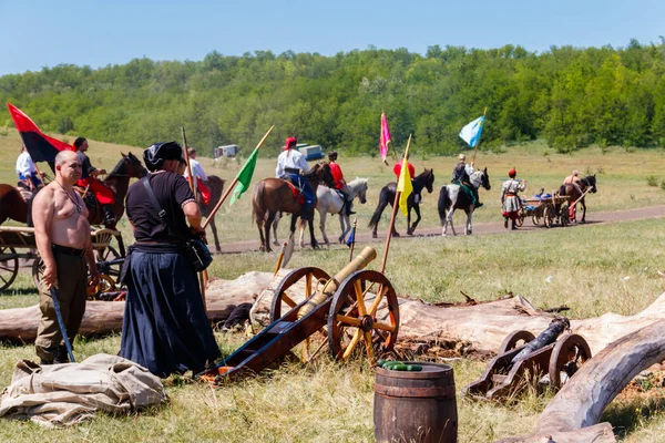 Фестиваль этнорока Kozak Fest. Реконструкция сражения при Жовты-Воды между казаками в союзе с крымскими татарами и польскими войсками — стоковое фото