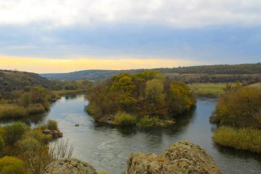 Güney Nehri Böceği Ukrayna 'da sonbaharda