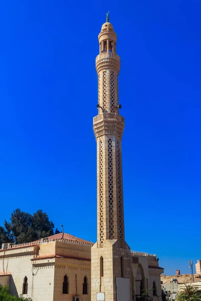 Mosque in Dahar neighborhood (old town of Hurghada) in Egypt — Stock Photo, Image