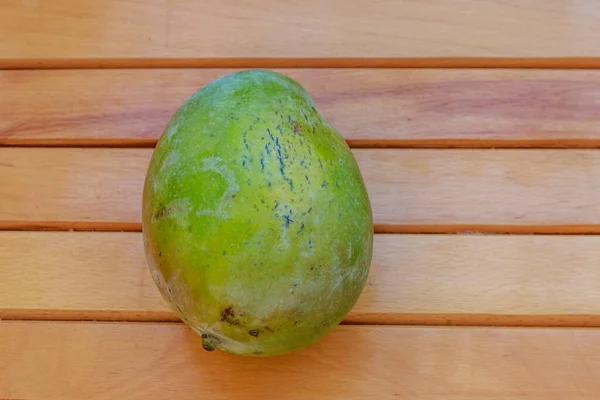 Frutta Fresca Mango Sul Tavolo Legno — Foto Stock