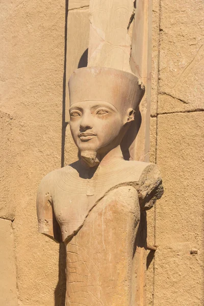 Статуя Фараона Храмовом Комплексе Карнак Луксоре Египет — стоковое фото