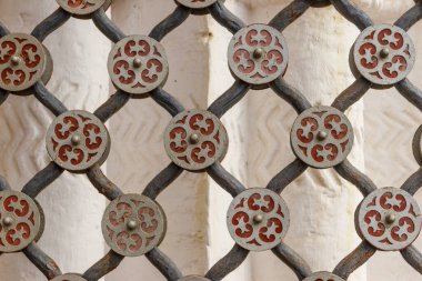 Demir ızgaranın arka planı