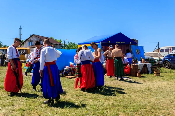 Region Dniepropietrowsk Ukraina Czerwca 2018 Nieznani Ludzie Podczas Plenerowego Festiwalu — Zdjęcie stockowe