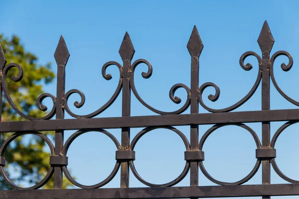 Black Wrought Iron Fence City Park — Stock Photo, Image