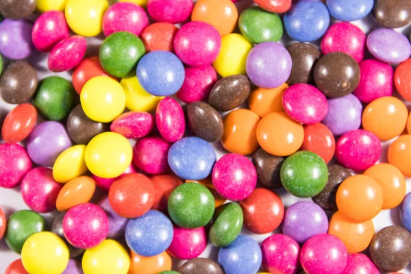 Fondo Los Coloridos Caramelos Forma Botón Llenos Chocolate — Foto de Stock