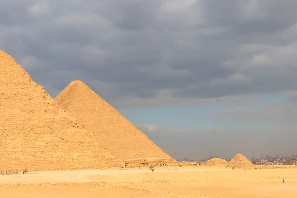 Giza Piramit Kompleksi Kahire Mısır Dışındaki Giza Platosu Nda — Stok fotoğraf