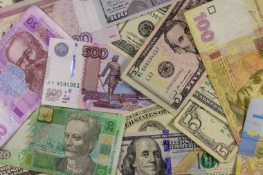 Amerikan dolarlarının, Rus rublelerinin ve Ukrayna Hryvnialarının çok yönlü geçmişi