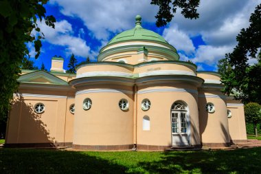 Puşkin, Rusya 'daki Tsarskoye Selo' daki Catherine Park 'taki Pavilion Düşük hamamı