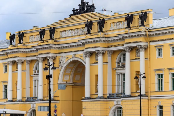 Edifício Senado Sínodo Agora Sede Tribunal Constitucional Rússia Praça Senado — Fotografia de Stock