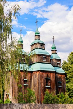 Ukrayna 'nın Kiev kenti yakınlarındaki Pyrohiv (Pirogovo) köyündeki St. Paraskeva antik ahşap ortodoks kilisesi
