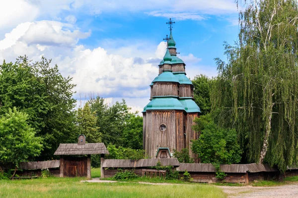 Давня Дерев Яна Православна Церква Святої Параскеви Пирогівському Пирогово Селі — стокове фото