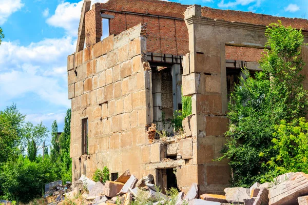 Ruinen Der Alten Verlassenen Fabrik — Stockfoto