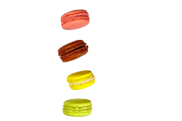 Macarons Colorés Savoureux Isolés Sur Fond Blanc — Photo