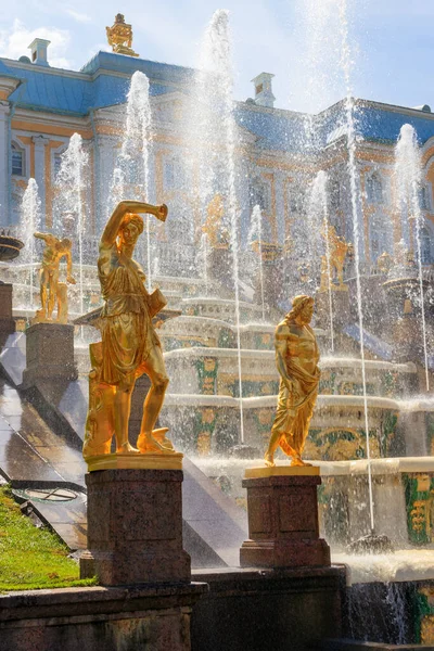 Velká Kaskádová Fontána Dolním Parku Peterhof Petrohradě Rusko — Stock fotografie