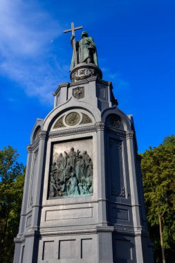 Ukrayna 'nın Kiev şehrinde Büyük Kiev Vladimir' in Büyük Prensine adanmış Aziz Vladimir Anıtı.