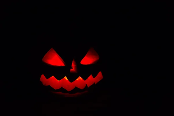 Τρομακτική Κολοκύθα Halloween Jack Lantern Αναμμένα Κεριά Σκούρο Φόντο — Φωτογραφία Αρχείου