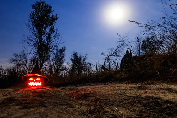 Spooky Halloween Zucca Jack Lanterna Cappello Strega Con Candele Ardenti — Foto Stock