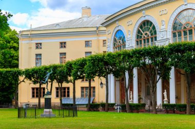 Rusya 'daki Pavlovsk Sarayı' nın mimari ve freskleri olan Gonzago 'nun dekore edilmiş galerisi.