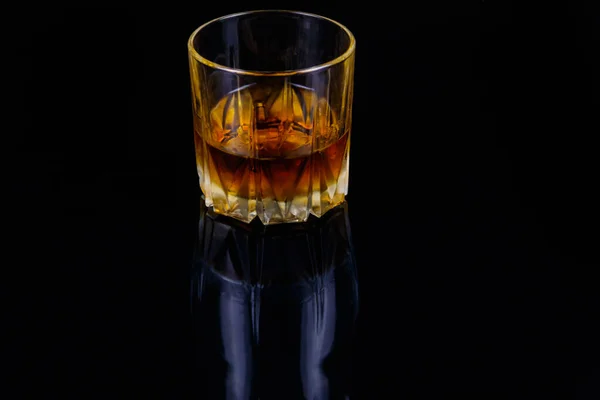 Sklenice Whisky Černém Pozadí — Stock fotografie