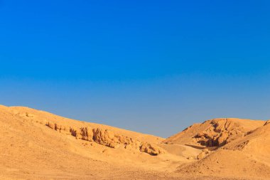 Mısır 'ın Lüksör kentindeki Nil Nehri' nin batı kıyısındaki krallar vadisinde