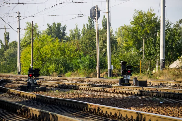Demiryolunda Kırmızı Semafor Sinyali Var — Stok fotoğraf