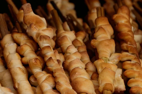 Geleneksel Ukrayna düğün pastası - dyven