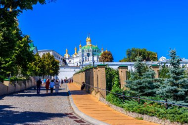 Kiev, Ukrayna - 24 Ağustos 2019: Ukrayna 'daki Kiev Manastırı olarak da bilinen Kiev Pechersk Lavra manzarası