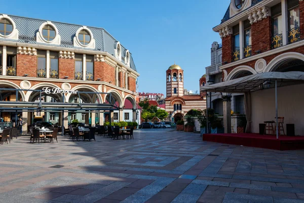 Batumi, Adjara, Gürcistan - 3 Mayıs 2018: Eski Batumi kasabasındaki ünlü meydan Piazza