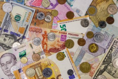 Farklı ülkelerden banknot ve madeni paraların arka planı