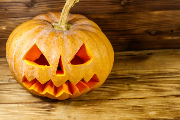 Espeluznante Calabaza Halloween Jack Linterna Sobre Fondo Madera —  Fotos de Stock