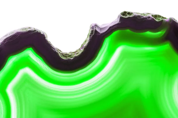 抽象背景 绿色玛瑙切片矿物被隔绝在白色背景上 — 图库照片