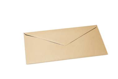 Beyaz arka plan üzerinde izole kahverengi zarf kapalı