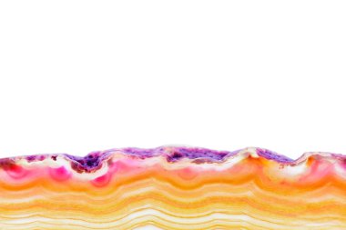 Soyut arka plan, kırmızı turuncu akik dilim beyaz izole mineral çizgili
