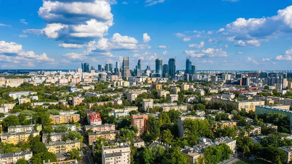 Varşova şehir merkezi hava görüntüsü