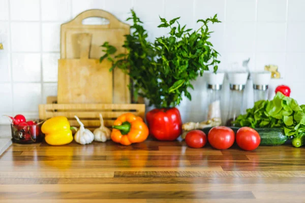 Mutfak masası, sağlıklı yemek geçmişi.