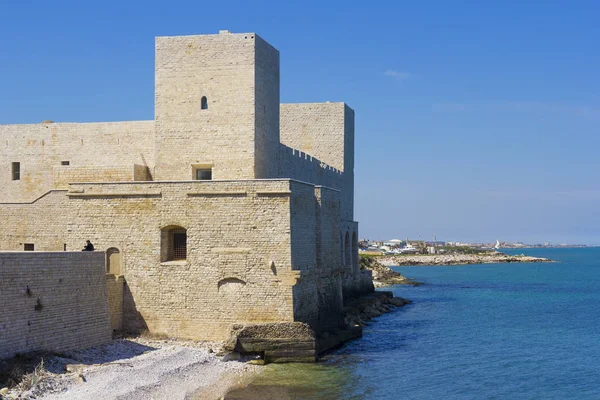 Trani Kalesi: Puglia, İtalya