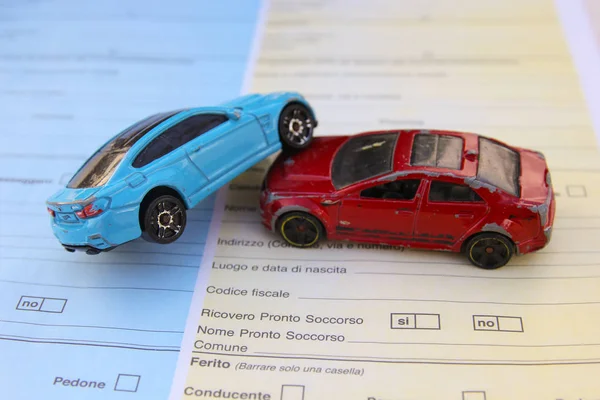 Motorlu araç çarpışma ve dostça deyimi formu (CID)
