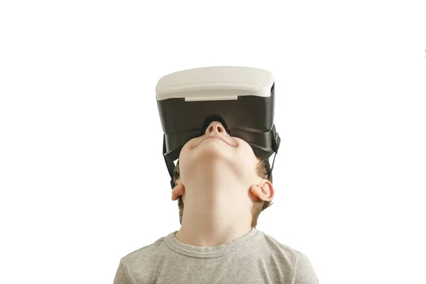 Мальчик Очках Виртуальной Реальности Белый Фон — стоковое фото