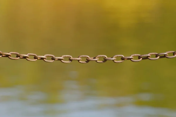 Old Metal Chain Water Background — Stock Photo, Image