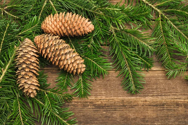 Fundo Madeira Com Ramos Abeto Cones Canto Moldura — Fotografia de Stock